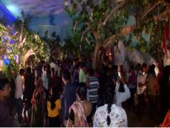 
      
      Durga Puja pandal brings Maha's Ellora caves to Bhubaneswar!
      
      