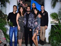 
      
      Hrithik Roshan joins 'Chandigarh Kare Aashiqui' team for...
      
      
