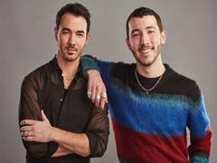 
      
      Kevin Jonas to co-host new unscripted series with brother Frankie
      
      