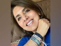 
      
      Neetu Kapoor resumes shoot for 'Jug Jug Jiyo'
      
      