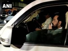 
      
      Mumbai: Eknath Shinde meets Sanjay Raut at Lilawati hospital
      
      