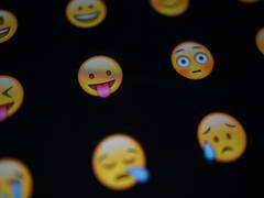 
    Study examines how we understand emojis
    
