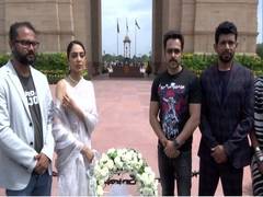 
      
      Emraan Hashmi pays tribute to bravehearts at Amar Jawan Jyoti...
      
      