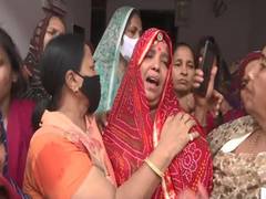 
      
      Murderers should be hanged till death: Kanhaiya Lal' wife
      
      
