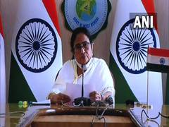 
      
      Mamata ups ante against Centre, calls to limit BSF within 50 kms
      
      