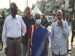 
      
      CPI, SP delegations reach Jahangirpuri
      
      