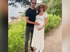 
      
      Miranda Kerr, Evan Spiegel blessed with baby boy!
      
      