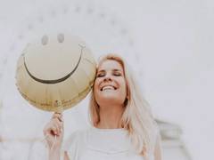 
      
      Social media influencers who speak about sex positivity
      
      