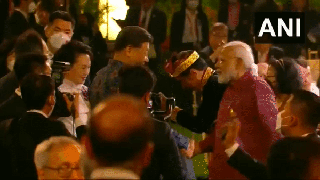 
      
      PM Modi meets Chinese President Xi Jinping at G20 dinner
      
      