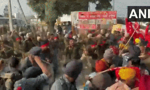 
      
      Labour unions protest near Punjab CM's residence in Sangrur
      
      