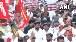 
      
      SP takes out march against UP govt amid tight security
      
      