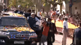 
      
      Boy tries to give garland to PM Modi during roadshow
      
      