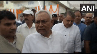 
      
      Nitish Kumar makes fun of Sushil Modi's prediction
      
      