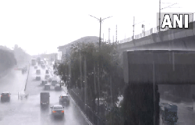 
      
      Rain lashes parts of Delhi today
      
      