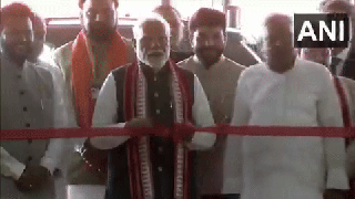 
      
      PM Modi inaugurates new terminal building of Patna airport
      
      