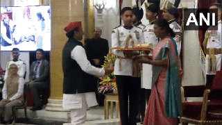 
      
      Akhilesh Yadav receives Padma Vibhushan for his late father
      
      