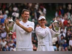 
      
      Desirae Krawczyk, Neal Skupski pair win mixed doubles title
      
      