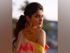 
      
      Jennifer Winget gives a glimpse of her fam-jam Easter 
      
      