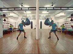 
      
      Farhan Akhtar is sweating it out prepping for 'Toofan'
      
      