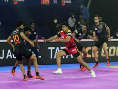 
      
      Pro Kabaddi League: U Mumba beat Bengaluru Bulls 46-30 in...
      
      