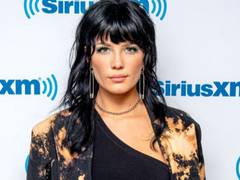 
      
      Halsey to attend Grammys, three days after second surgery
      
      