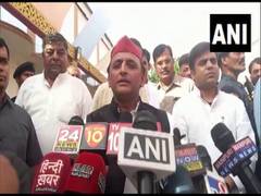 
      
      'Why is BJP delaying uncle's induction?' asks Akhilesh Yadav
      
      