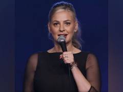 
      
      New comedy special from Christina P. set at Netflix
      
      
