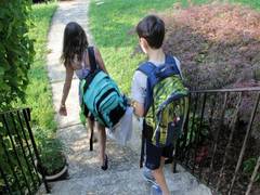 
    Study reveals children carrying heavier backpacks might have healthier core
    