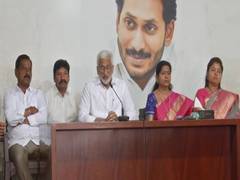
      
      Andhra Pradesh: Stage set for two-day YSRCP plenary to begin...
      
      