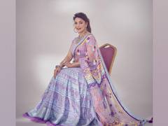 
      
      Madhuri Dixit Nene wishes mother on her birthday with...
      
      