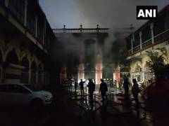 
      
      Maharashtra: Fire breaks out at cloth godown in Mumbai, no...
      
      