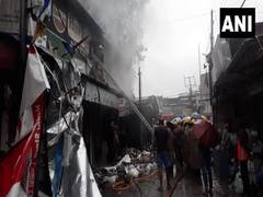 
      
      West Bengal: Fire breaks out in Siliguri's Bidhan market 
      
      