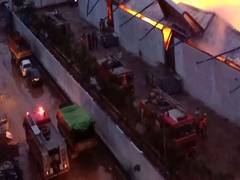 
      
      Fire engulfs godown of biscuit factory in Andhra Pradesh
      
      