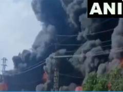 
      
      Fire breaks out at chemical factory in Agra's Sikandra
      
      