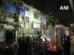 
      
      Fire breaks out at Sun Mill Compound in Mumbai, no casualties
      
      