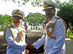 
      
      Southern Naval Command celebrates 76th I-Day at Kochi base
      
      