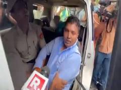 
      
      Youth Cong's Srinivas manhandled, Delhi Police assure action
      
      