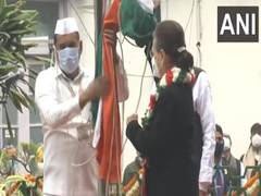 
      
      Congress party flag falls down as Sonia Gandhi attempts to...
      
      