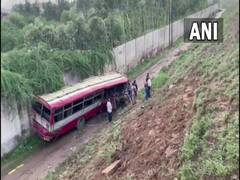 
      
      Bus falls off flyover in UP's Aligarh; 1 dead, several injured 
      
      