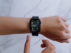 
      
      Self-monitoring using digital health tools linked to weight loss
      
      