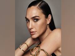 
      
      Gal Gadot to play evil queen in Disney's live-action 'Snow White'
      
      