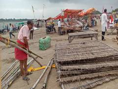 
      
      Prayagraj: Water level of Ganga, Yamuna rises amid heavy rain
      
      