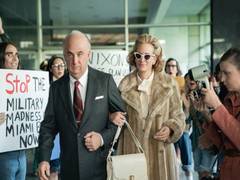
      
      'Gaslit' series teaser unveils Julia Roberts, Sean Penn's...
      
      