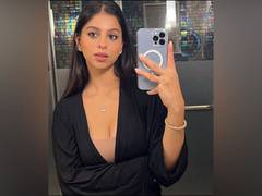 
      
      Suhana Khan looks gorgeous in selfie
      
      