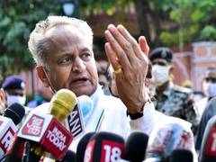 
      
      Ashok Gehlot demands withdrawal of farm laws, apology from...
      
      