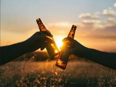 
      
      Study reveals COVID-19 cuts into college students' drinking
      
      