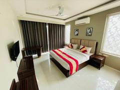 
      
      Cinema-themed luxury hotel Vaabi Saabi in Gurugram
      
      