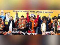 
      
      Ghulam Nabi Azad's nephew joins BJP, says he was deeply hurt...
      
      