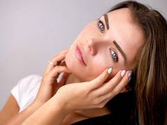 
      
      Get glowing with these 5 beauty tips, tricks on Karva Chauth
      
      