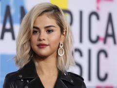 
    Selena Gomez all set to launch her beauty line!
    